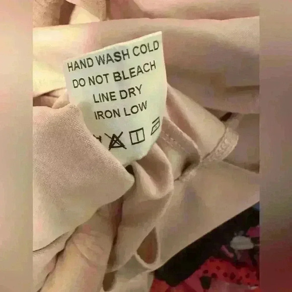 NWT Heyson PInk Lace Bodysuit - Picture 4 of 6